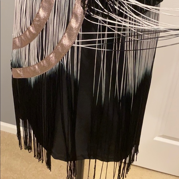 Dress - Picture 6 of 6